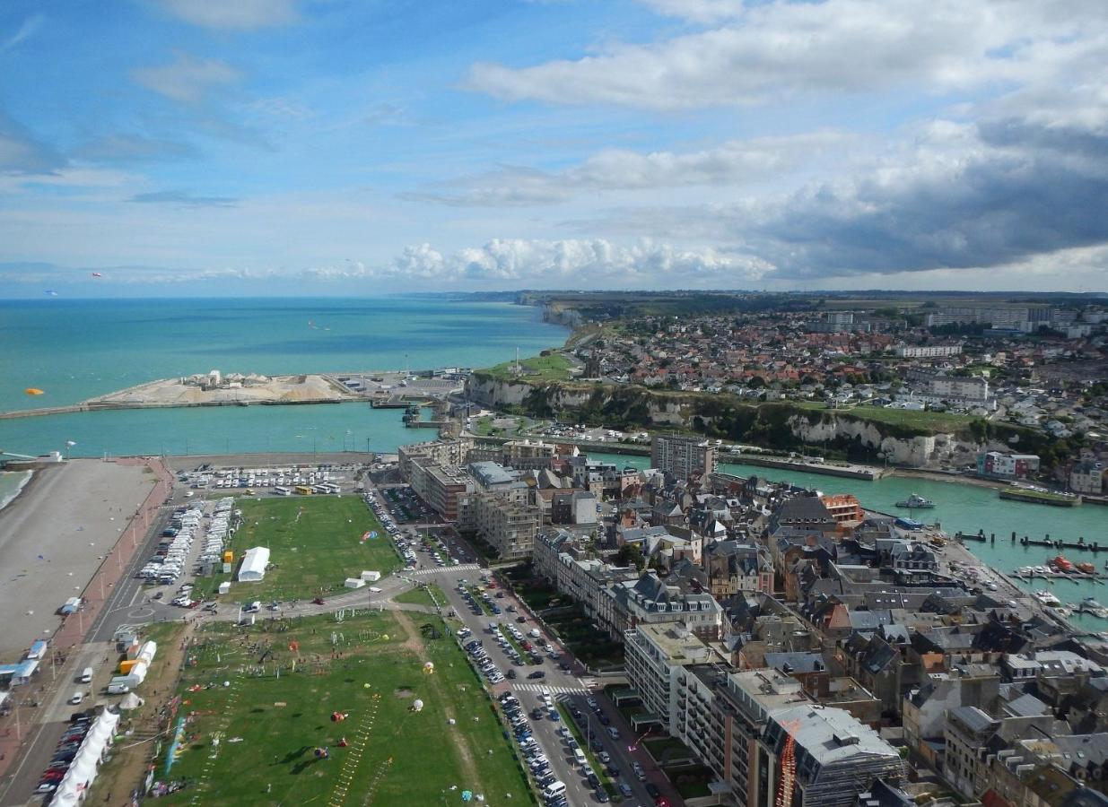 Sur Le Port De Plaisance - Proche Plage Et Centre Dieppe Exterior foto